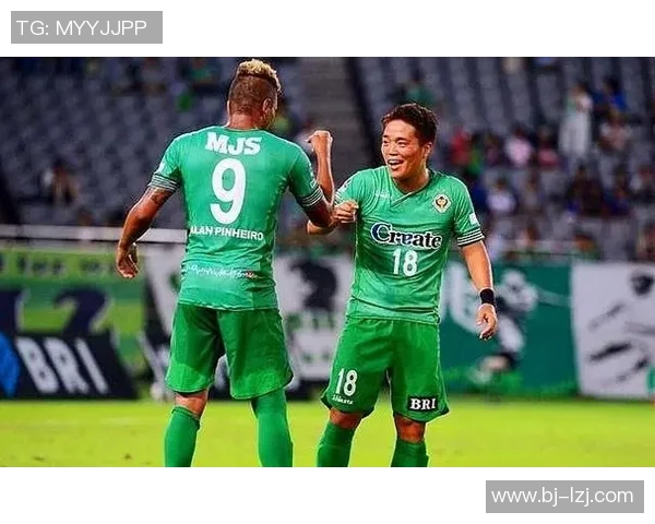 东京绿茵迎战大分山神激战在即双方争夺胜利的关键时刻